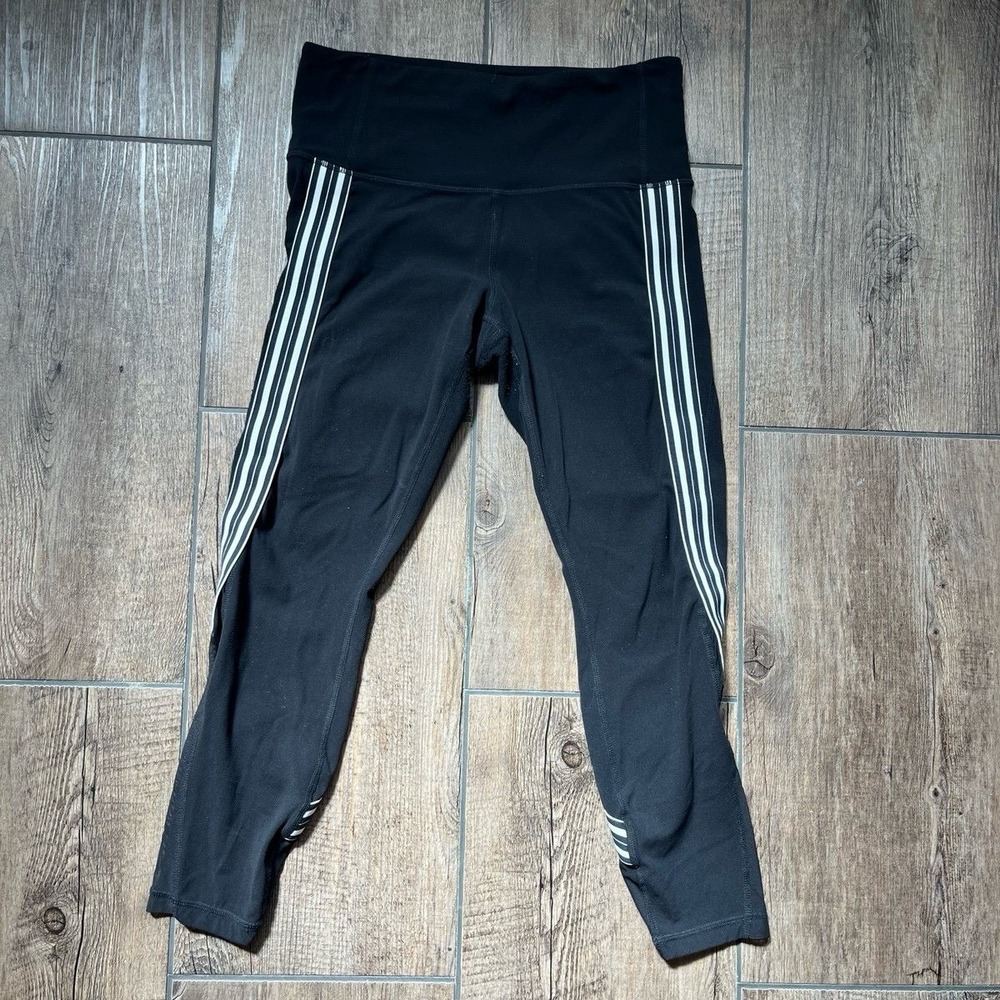 Athleta White Tuxedo Stripe Side Stripe Salutation Leggings Women's Size SP